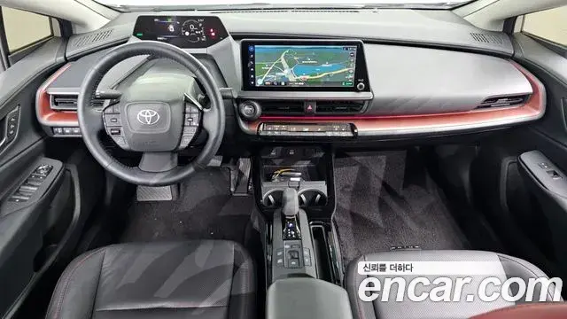 Toyota Prius 2024 — ფოტო 13/30