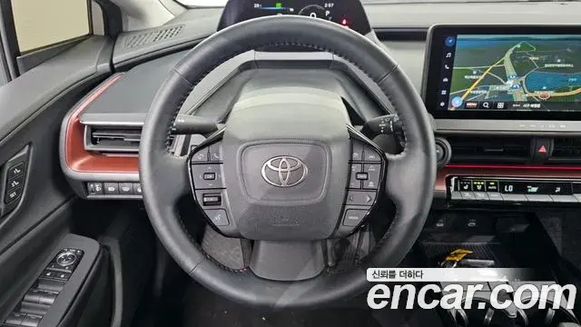 Toyota Prius 2024 — ფოტო 27/30