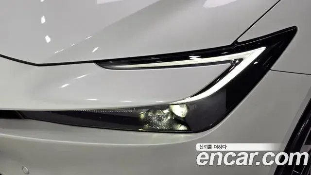 Toyota Prius 2024 — ფოტო 16/30