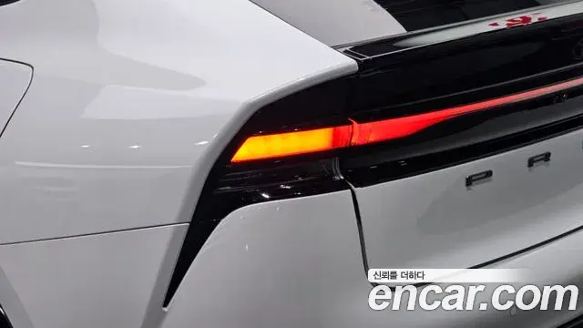 Toyota Prius 2024 — ფოტო 11/30
