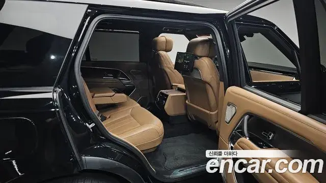 Land Rover Range Rover 2023 — Фото 13/20