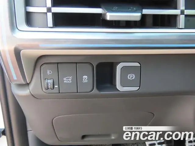 Hyundai Santa Fe 2025 — Фото 14/20