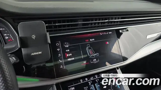 Audi Q7 2020 — Фото 14/20