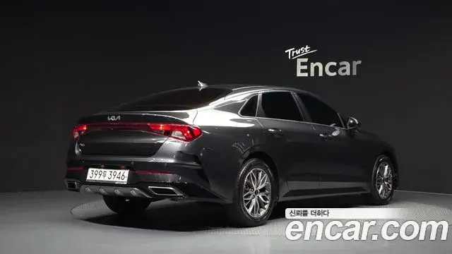 Kia K5 2021 — ფოტო 22/30