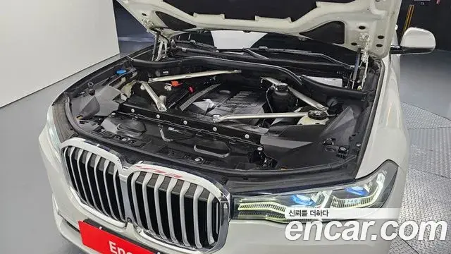 BMW X7 2020 — Фото 6/20