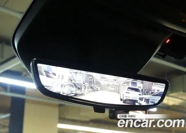 Cadillac Escalade 2023 — Фото 15/20