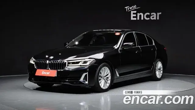 BMW 5 Series 2022 — Фото 1/20