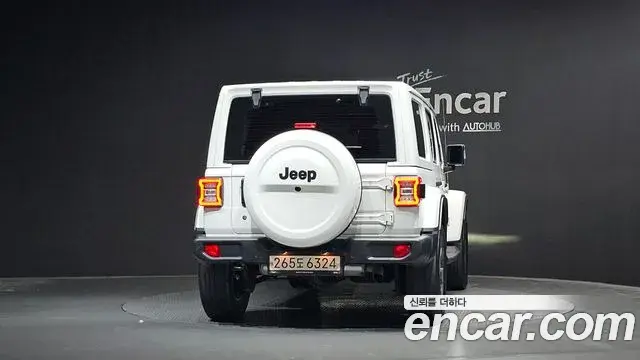 Jeep Wrangler 2019 — Фото 4/20