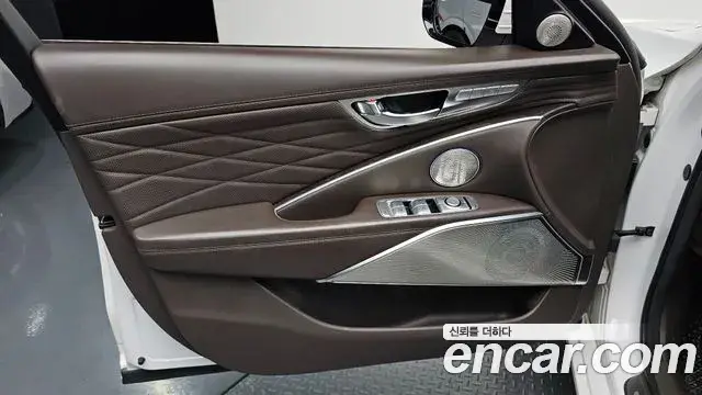Kia The K9 2019 — ფოტო 23/36