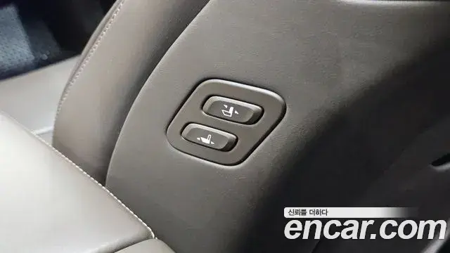 Kia The K9 2019 — ფოტო 8/36