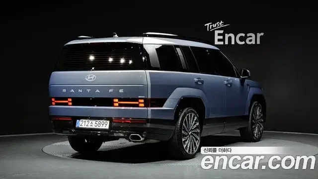 Hyundai Santa Fe 2025 — Фото 1/20