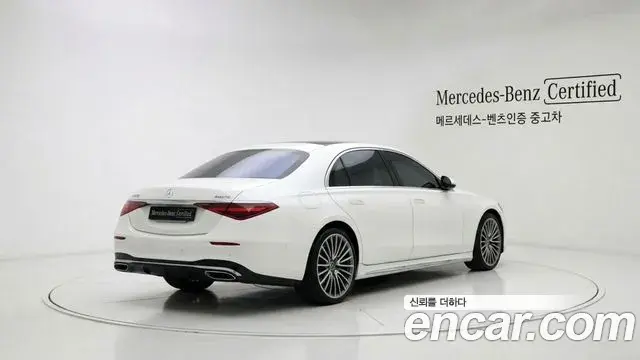 Mercedes-Benz S-Class 2025 — Фото 1/12
