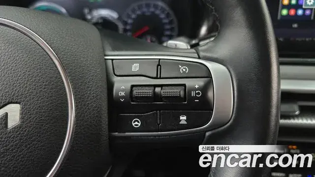 Kia K5 2023 — Photo 25/31