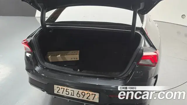 Kia K5 2023 — Photo 12/31