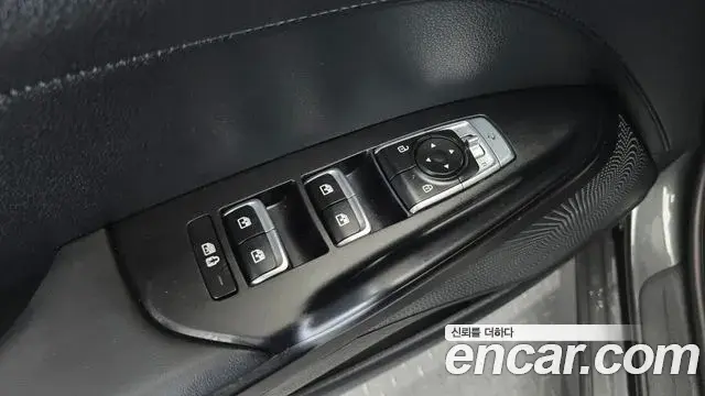 Kia K5 2023 — Photo 22/31