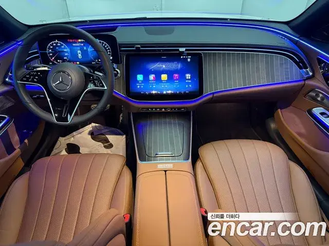 Mercedes-Benz E-Class 2026 — Photo 10/20