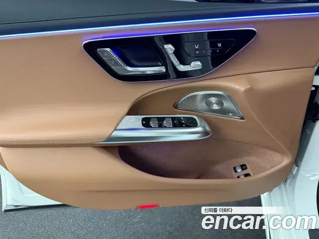 Mercedes-Benz E-Class 2026 — Photo 16/20