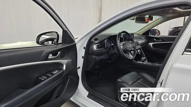 Genesis G70 2021 — Photo 6/34