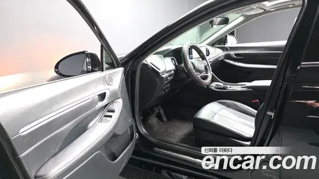 Hyundai Sonata 2021 — Фото 10/20
