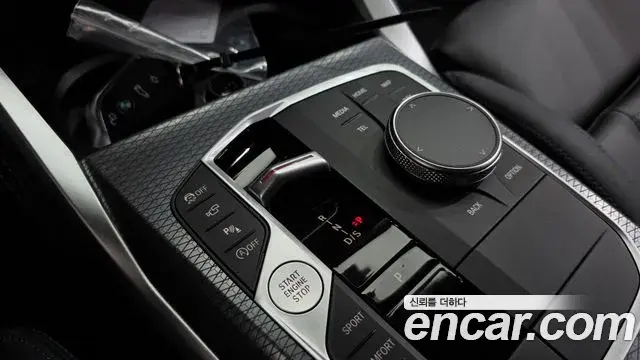 BMW 4 Series 2025 — Фото 9/20