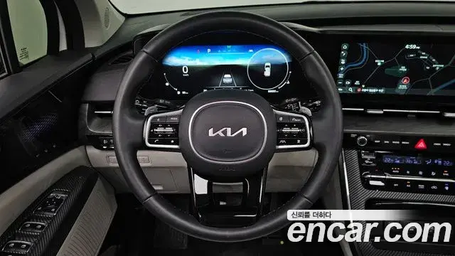 Kia Carnival 2023 — Фото 13/20
