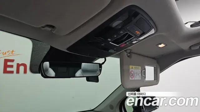 Kia Carnival 2023 — ფოტო 38/38