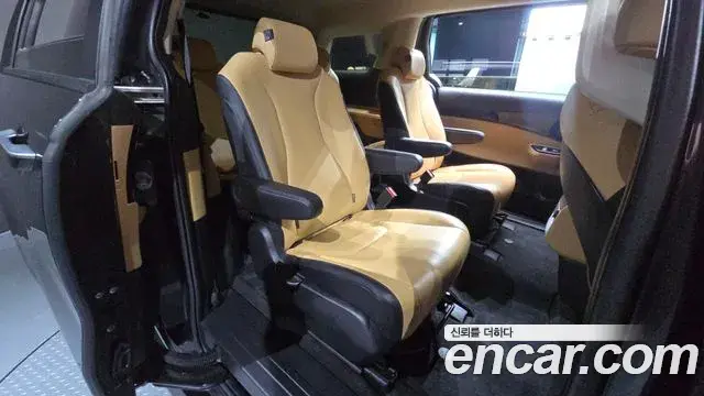 Kia Carnival 2021 — Şəkil 11/20