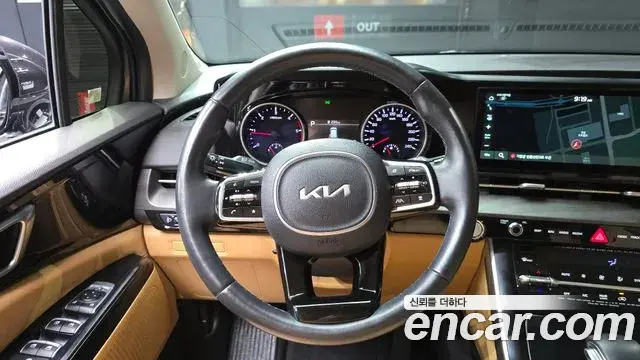 Kia Carnival 2021 — Şəkil 13/20