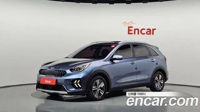 Kia Niro 2019 — Şəkil 10/36