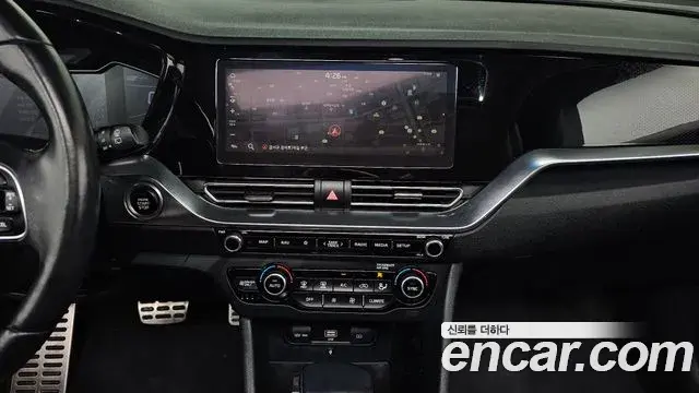 Kia Niro 2019 — Şəkil 15/36