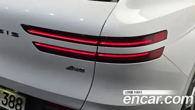 Genesis GV70 2021 — Photo 7/30