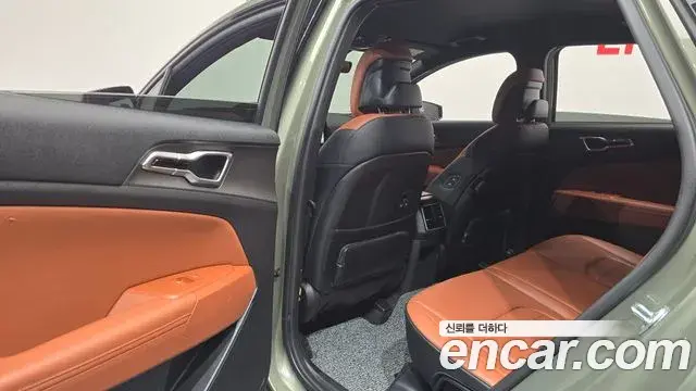 Kia Sportage 2025 — Şəkil 29/33