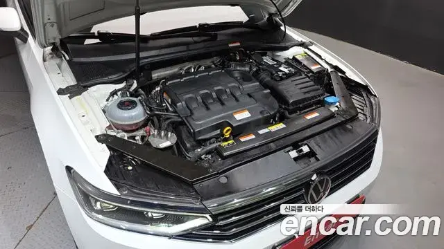 Volkswagen Passat GT 2021 — Фото 6/20
