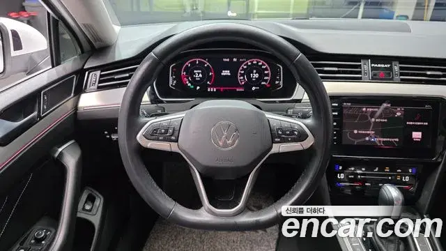 Volkswagen Passat GT 2021 — Фото 13/20