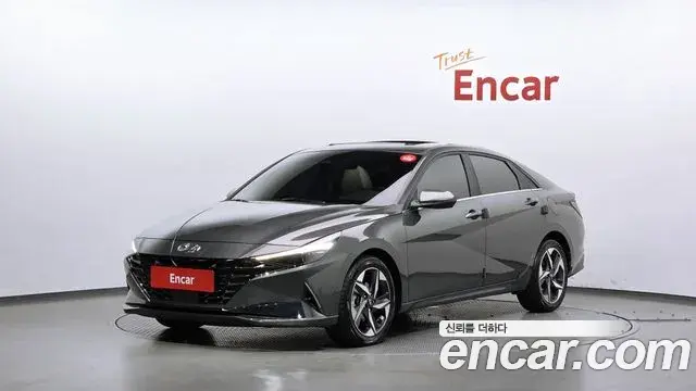 Hyundai Avante 2022 — Фото 1/20