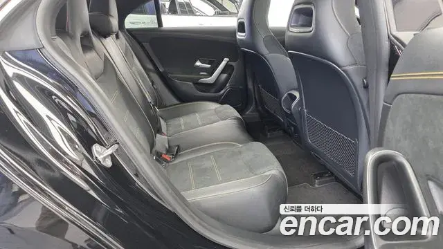Mercedes-Benz CLA-Class 2021 — Фото 10/20