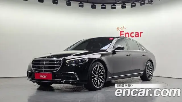 Mercedes-Benz S-Class 2022 — Photo 16/20
