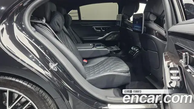 Mercedes-Benz S-Class 2022 — Photo 7/20