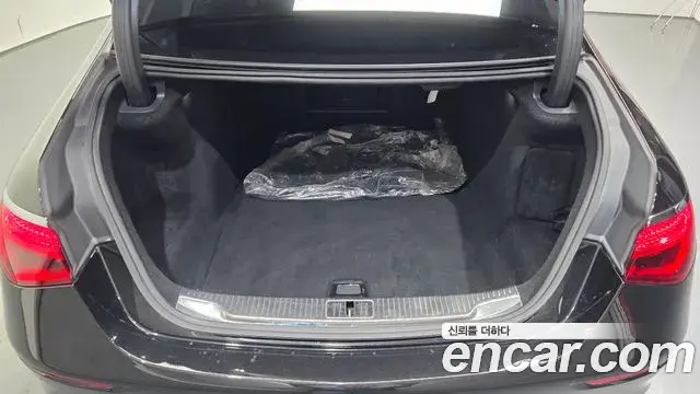 Mercedes-Benz S-Class 2022 — Photo 20/20