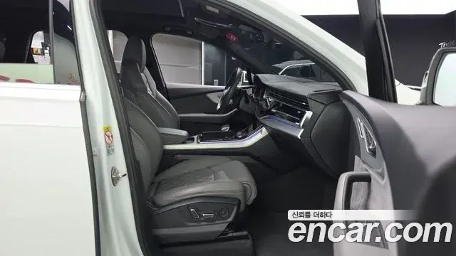Audi Q7 2022 — Фото 10/20