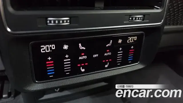 Audi Q7 2022 — Фото 18/20