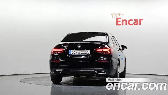 Mercedes-Benz A-Class 2021 — Фото 4/20