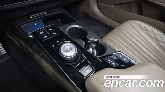 Kia K8 2022 — Photo 30/33