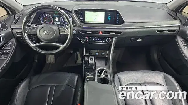 Hyundai Sonata 2022 — Фото 7/20