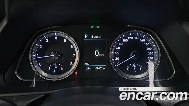 Hyundai Sonata 2022 — Фото 8/20