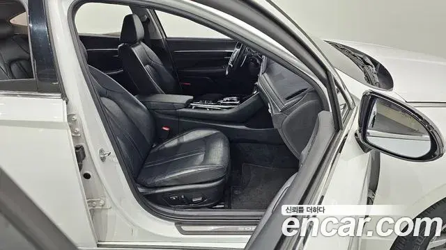 Hyundai Sonata 2022 — Фото 10/20