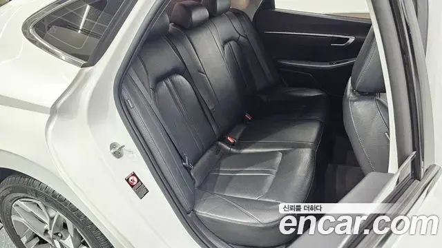 Hyundai Sonata 2022 — Фото 11/20