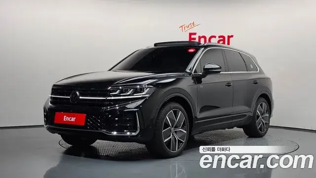 Volkswagen Touareg 2026 — Şəkil 34/35