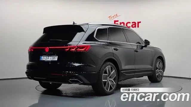 Volkswagen Touareg 2026 — Şəkil 19/35