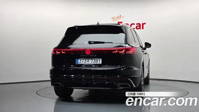 Volkswagen Touareg 2026 — Şəkil 23/35